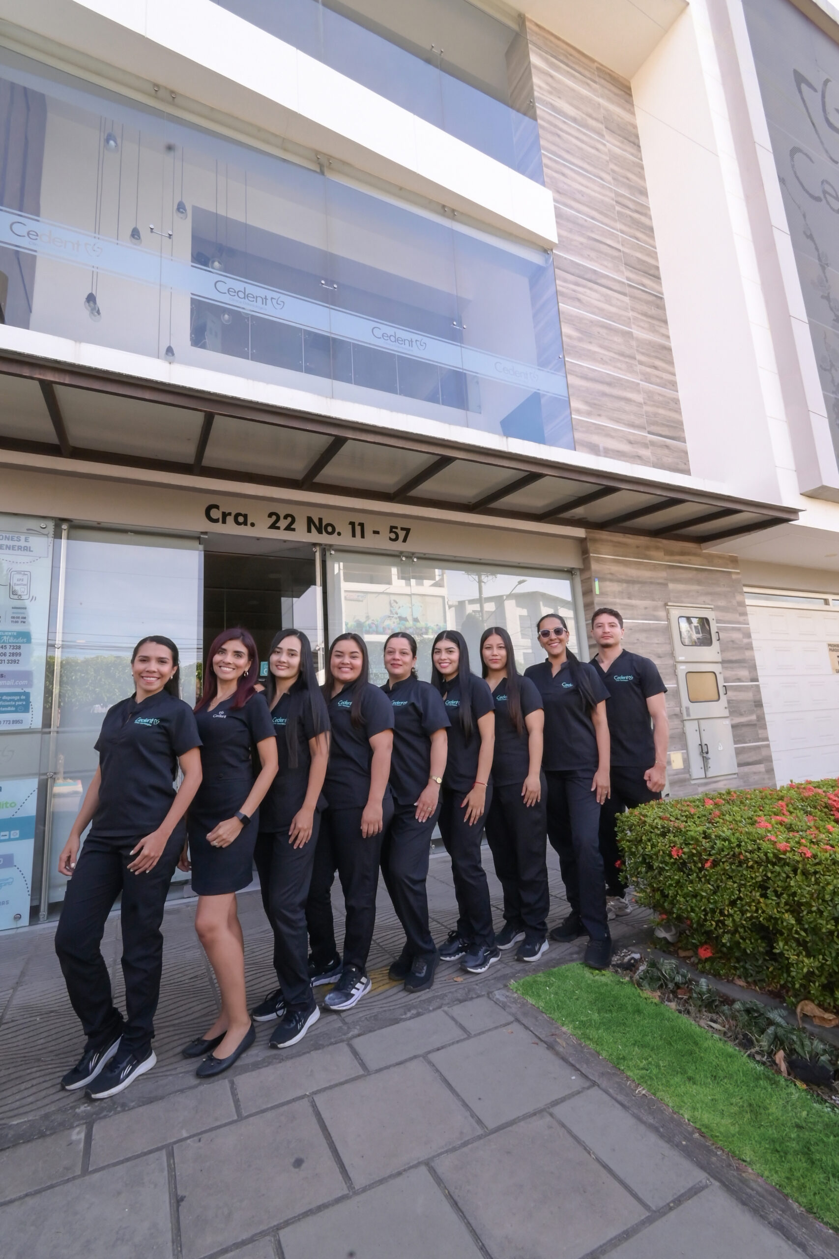 Servicio al Cliente scaled